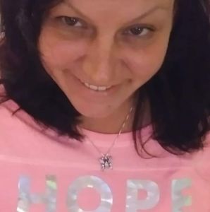 Meet your Posher, Holly